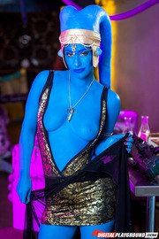 Sexy Blue Alien Babe Eva Lovia Gets Naked
