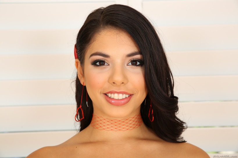 Anal Newbie Gina Valentina  18