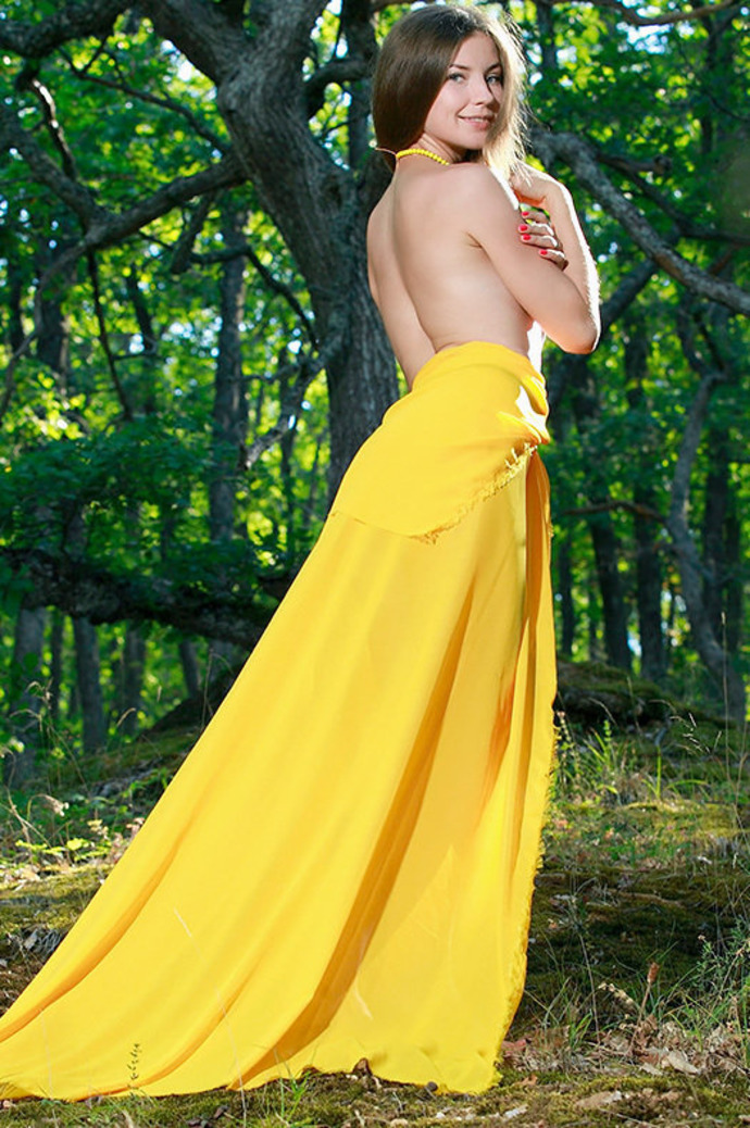 Sexy Brunette Vivian Strips In The Forest 00
