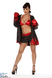 Lisa Ann Boxing