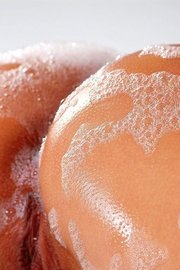 Natural Sexy Brunette Wants To Take A Bath