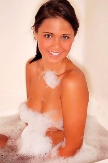 Bailey Knox Nude Girl In Bubble Bath
