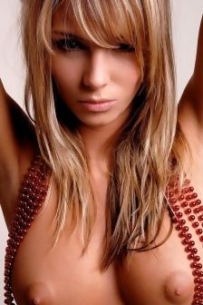 Dana Sexy Look