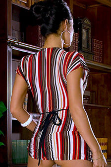 Sexy Babe Diana LaDonna Gets Nude